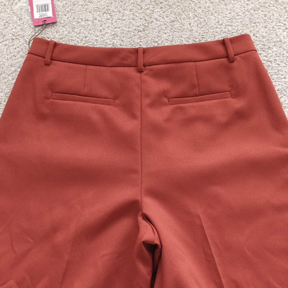 NWT Vince Camuto Wide Leg Culotte Pants Rust Color Size 10 - Picture 5 of 6